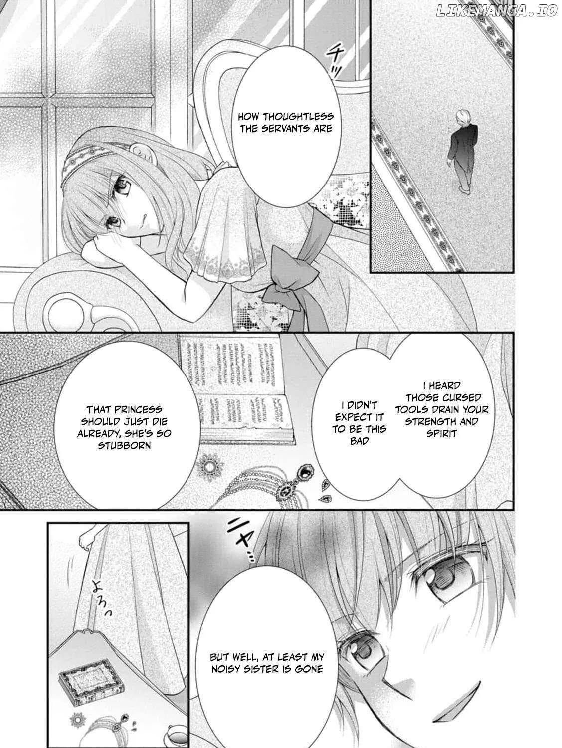 The Villainess Cursed into a Cat is Taken in by the Crown Prince